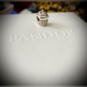 Pandora Cupcake Charm - Retired